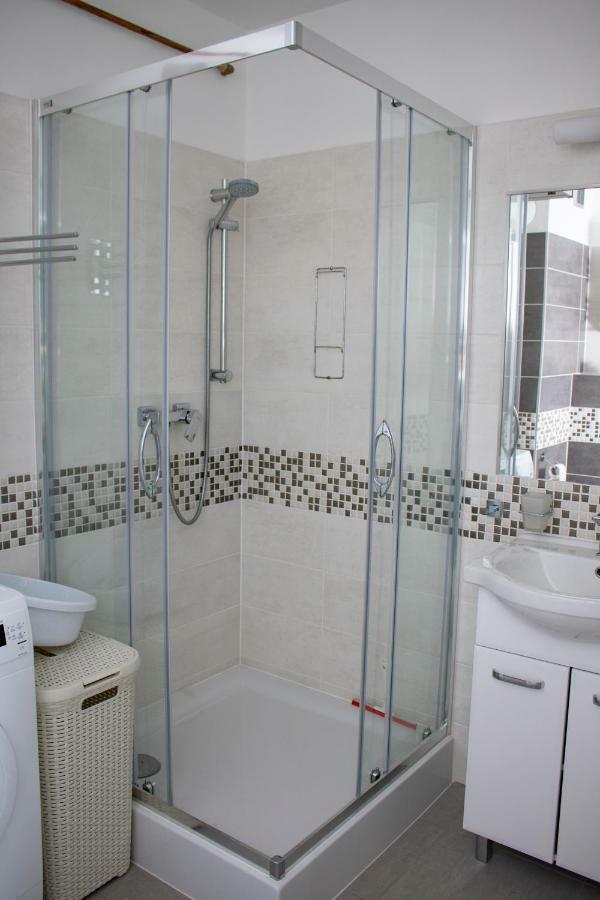 Apartament Z Ogrodkiem Trzesacz Exterior photo